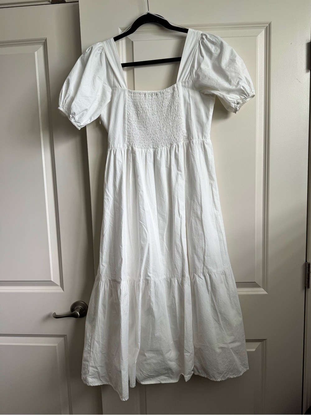 Astr the Label Poplin Puff Sleeve Tiered Midi Dress - White - Picture 2 of 5